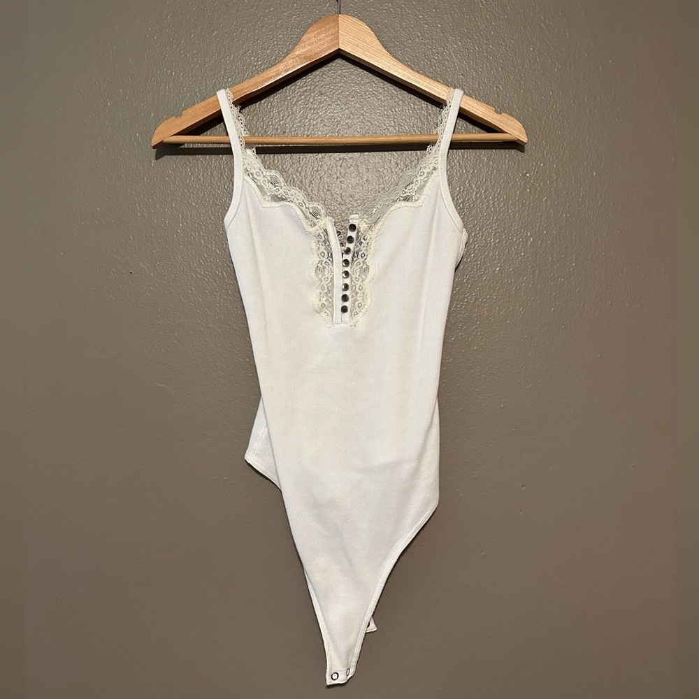 Abercrombie & Fitch Cream Lace Bodysuit